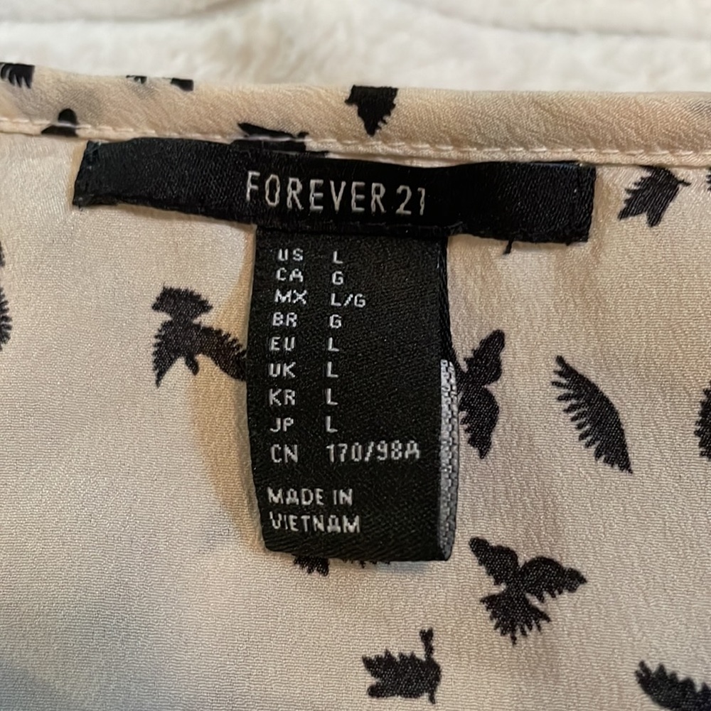 Flowy Tank Top with Bird Pattern - Picture 2 of 2